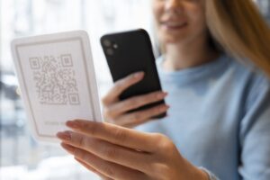 Отзывы в клинике: как собирать через QR-код и не нарушать закон